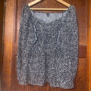 Beautiful black and white top